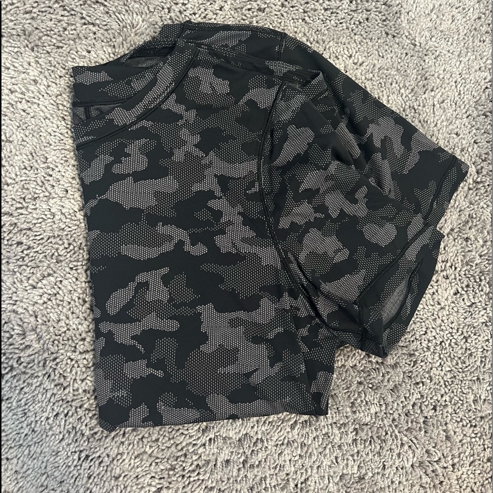 Lululemon short sleeve running shirt